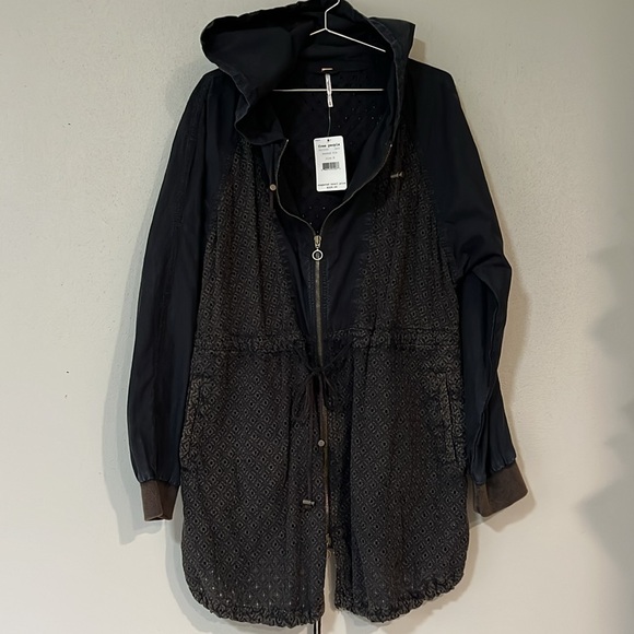 FREE PEOPLE Eyelet zip up hooded jacket - Picture 4 of 12
